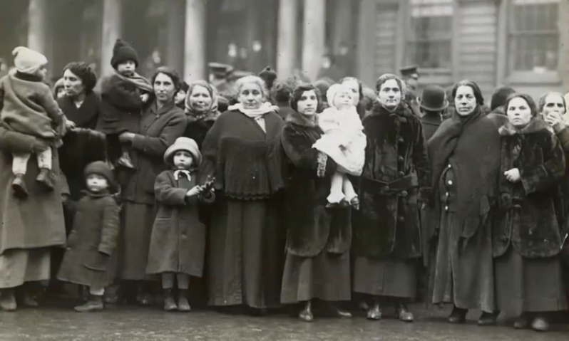 Jewish Women of the Lower East Side Mobilize